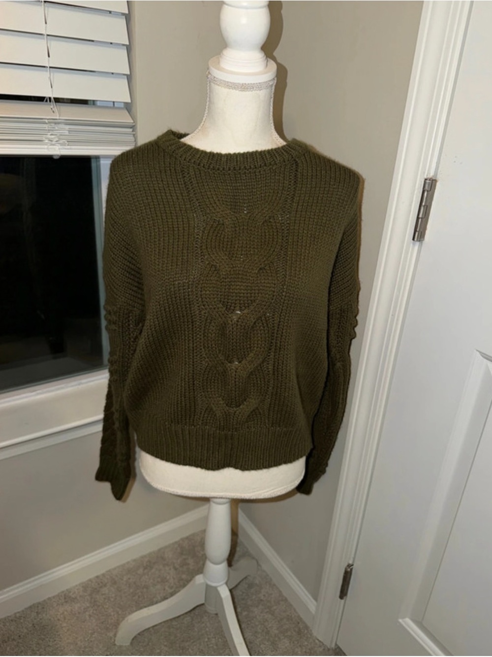 moon & madison Olive Cable Knit Crewneck Sweater